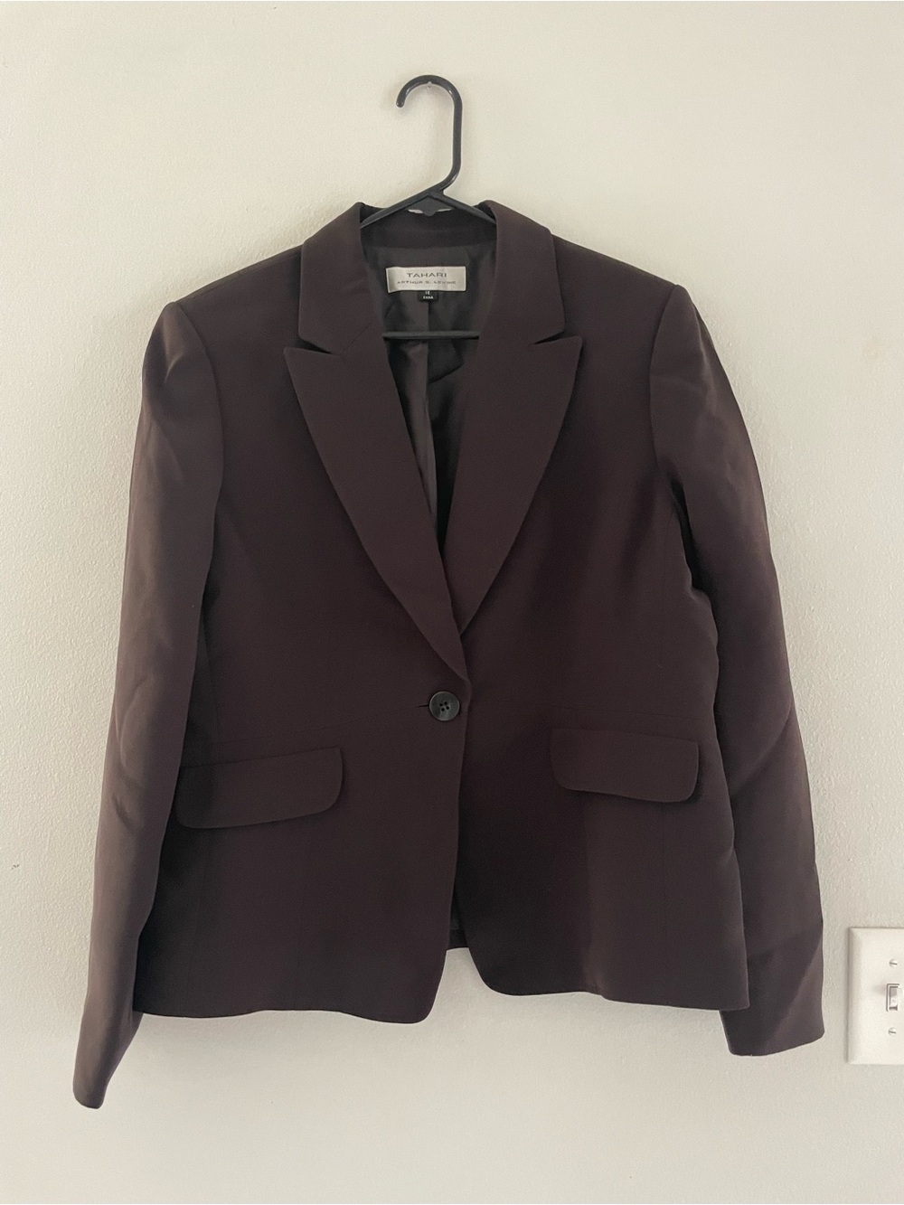 Tahari Dark Brown Single-Button Tailored Blazer
